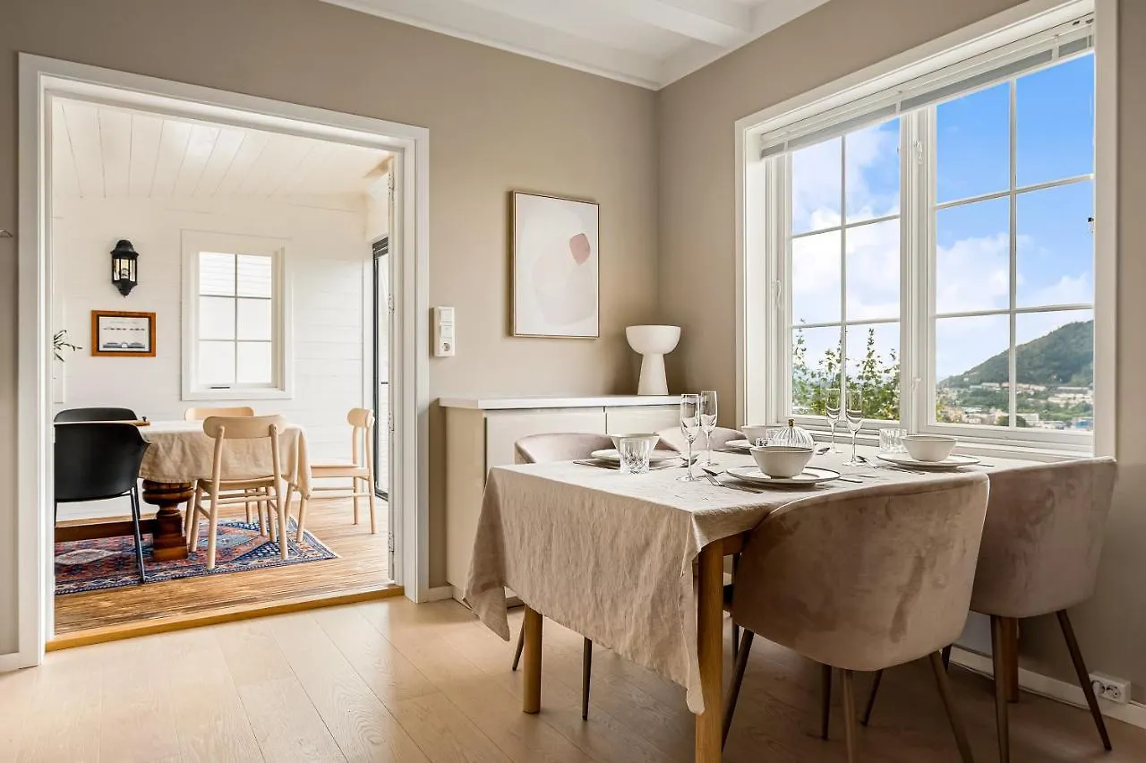 Dinbnb Homes I Luxury Villa With Hot Tub & Views Bergen