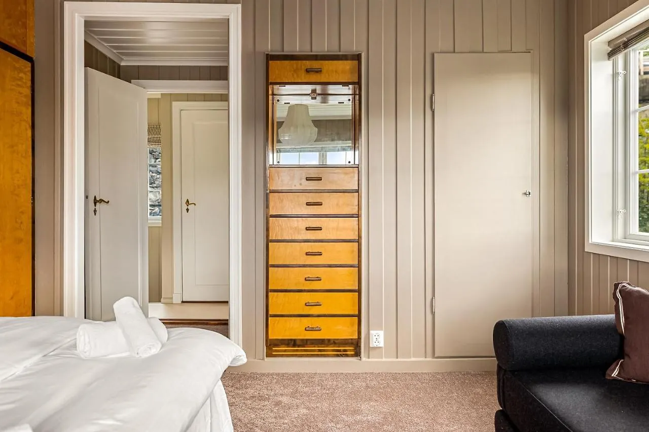 Dinbnb Homes I Luxury Villa With Hot Tub & Views Μπέργκεν
