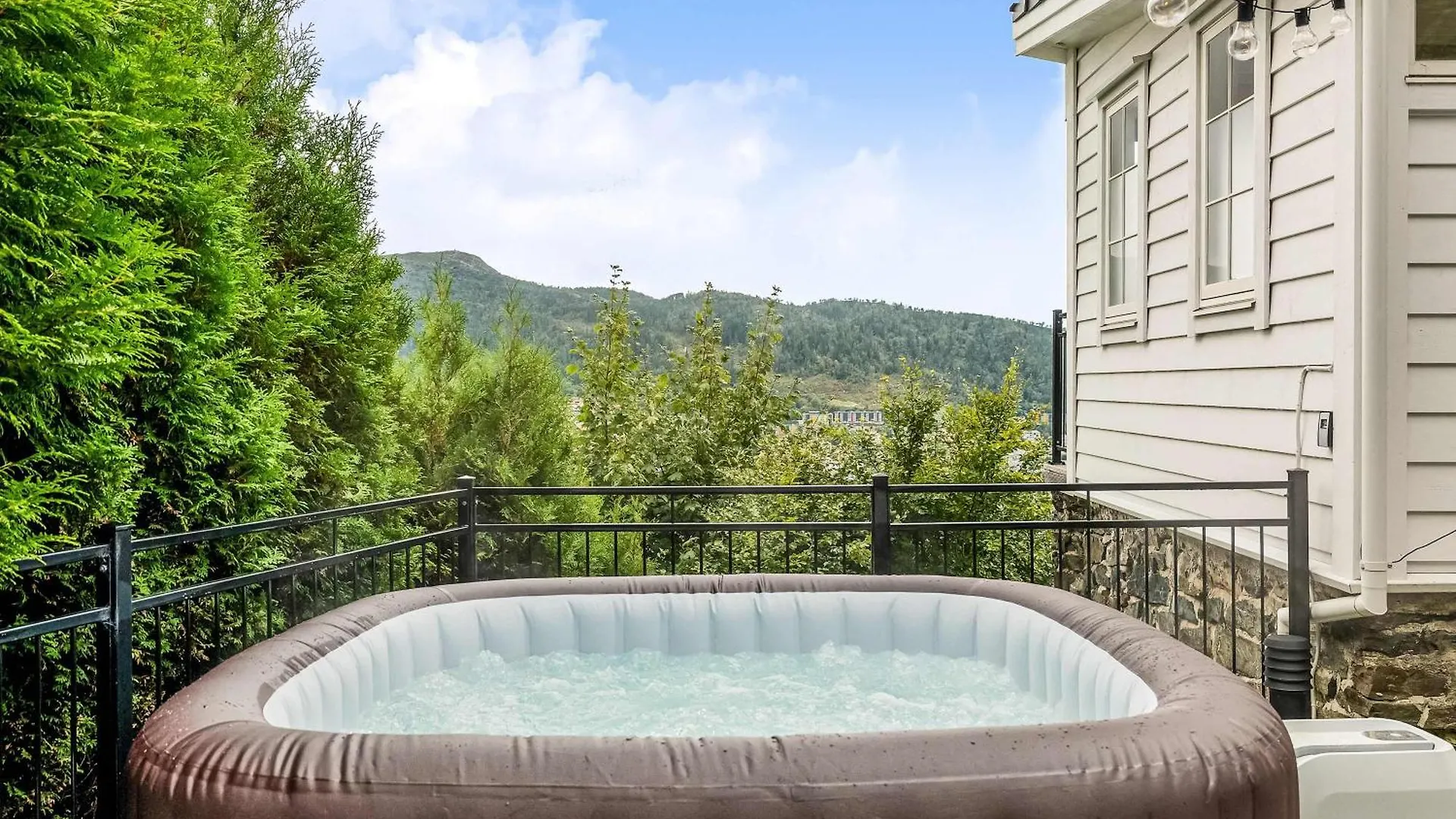Dinbnb Homes I Luxury Villa With Hot Tub & Views Bergen Norway