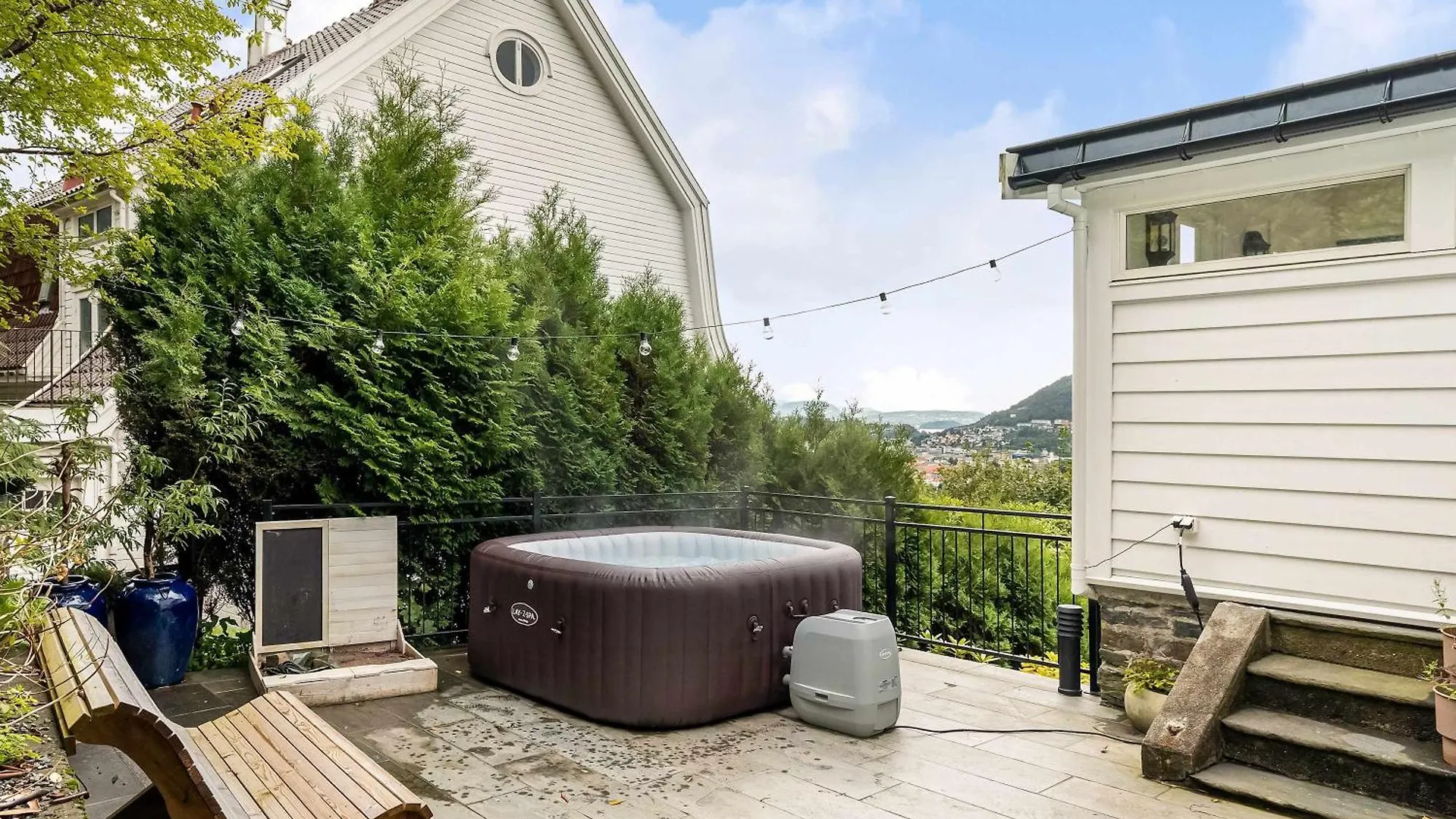 Dinbnb Homes I Luxury Villa With Hot Tub & Views Μπέργκεν 0*,
